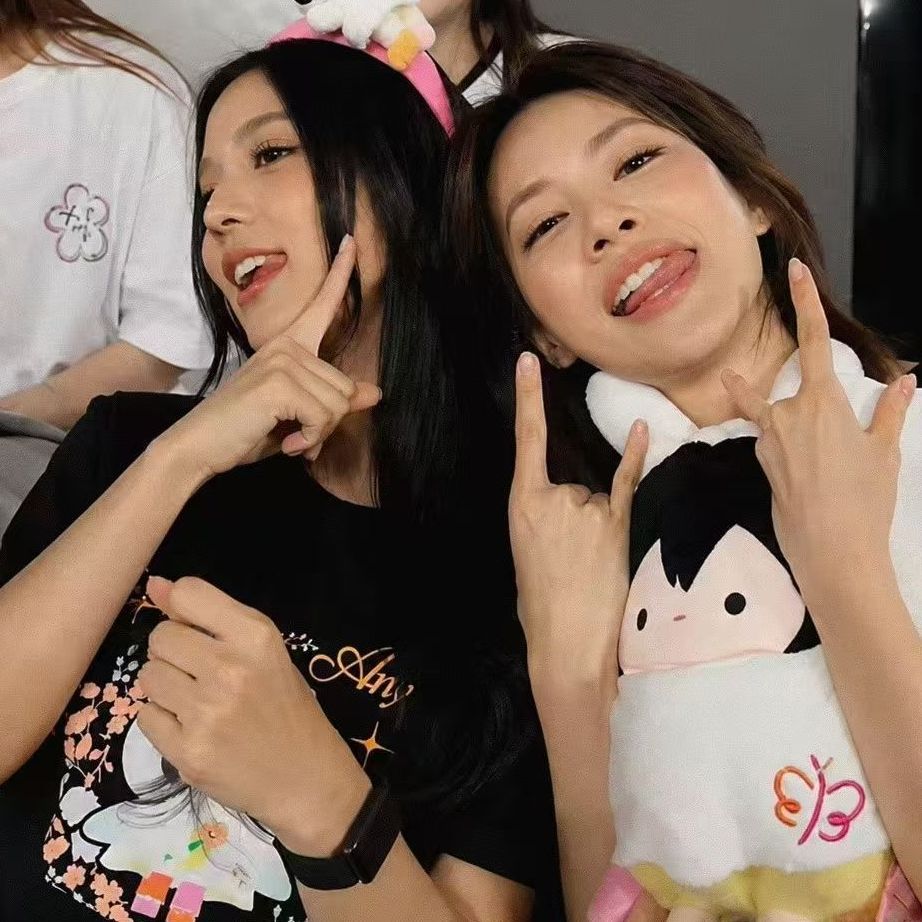 태국 Us The Series EmiBonnie 모든  - Summer Youth Clothing 리뷰 및 가격